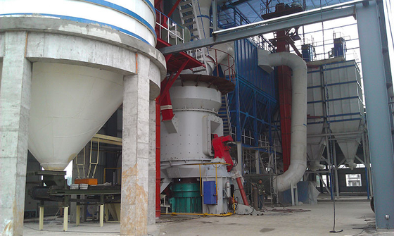 Kohlen-Mühle-Pulveriser-Maschine des niedrigen Verbrauchs-120kw vertikale für das Pulver-Reiben