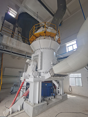Ultrafine vertikale rohe Kohlen-Mühle in der Zementfabrik für Bauxit-Quarz-Baryt-Pulver-Fertigungsstraße
